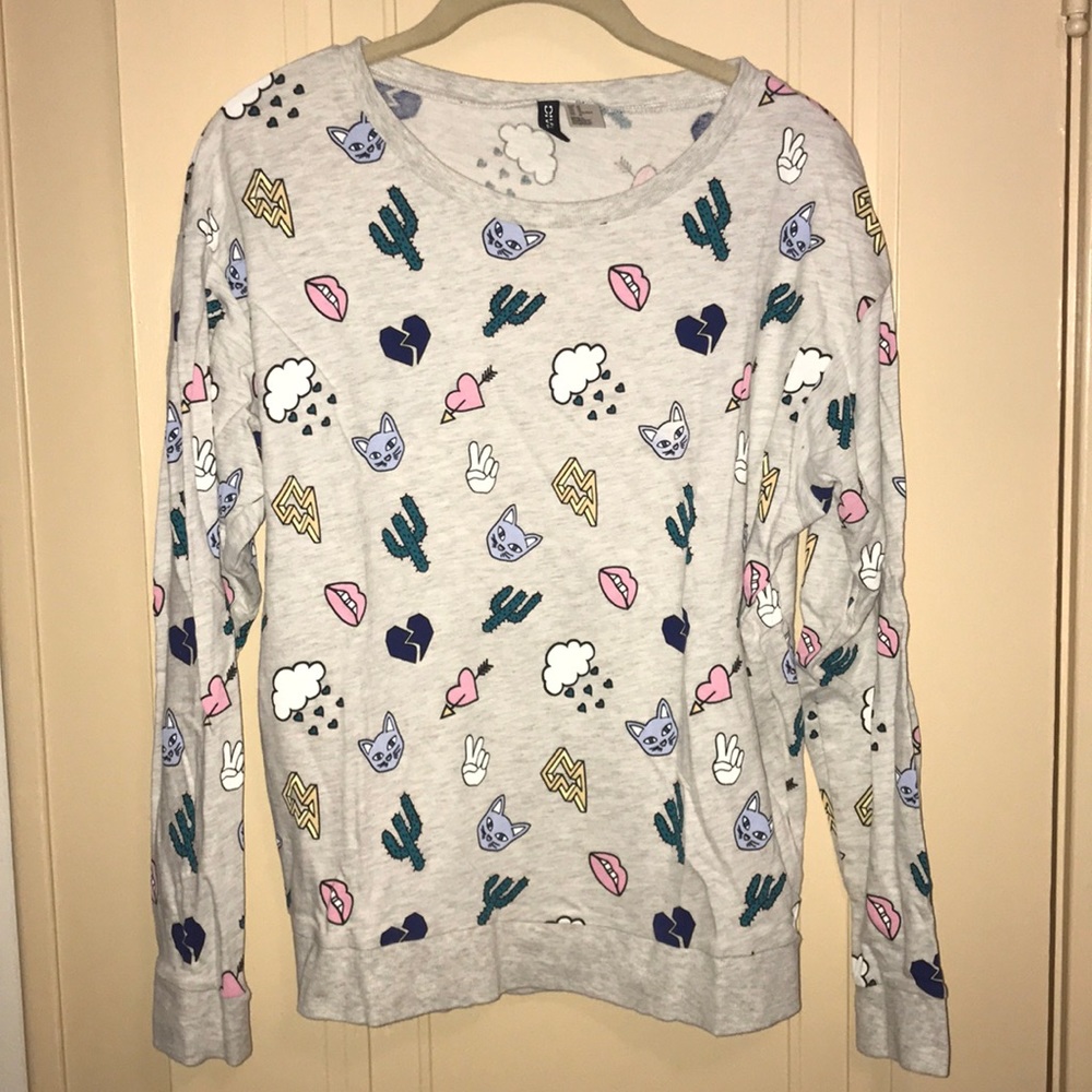 H&M Divided Graphic Sweatshirt